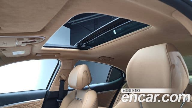 Genesis G70 2025 — Photo 22/33
