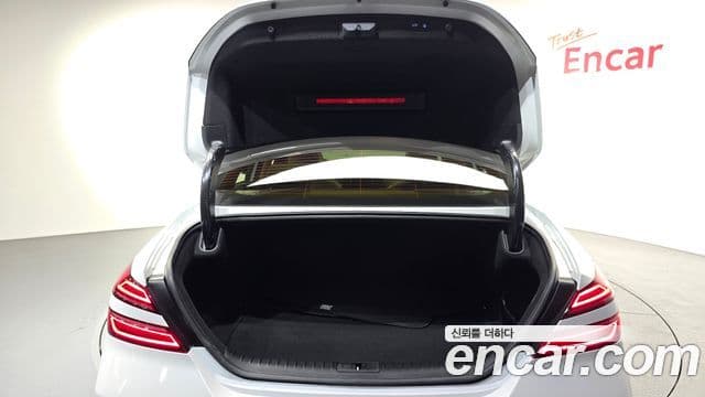 Genesis G70 2025 — Photo 3/33