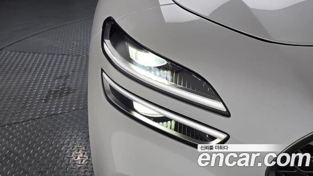 Genesis G70 2025 — Photo 12/33