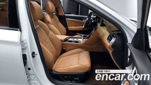 Genesis G70 2025 — Photo 30/33