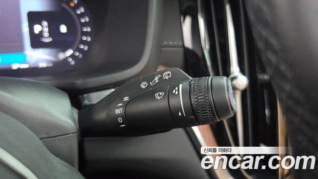 Volvo V60 Cross Country 2024 — ფოტო 16/35