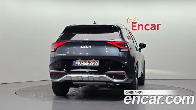 Kia Sportage 2023 — Фото 4/20