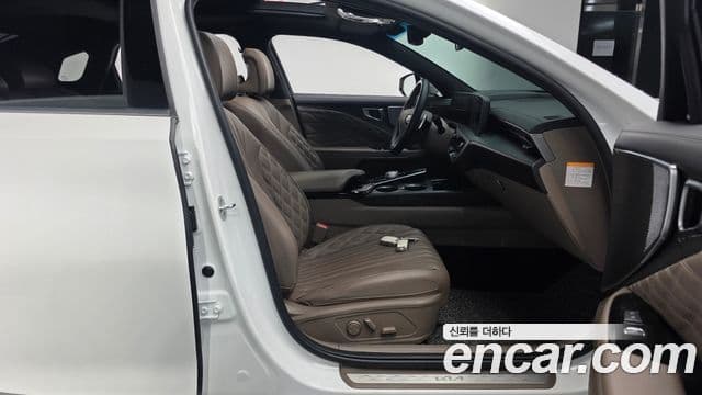 Kia K8 2022 — Şəkil 24/33