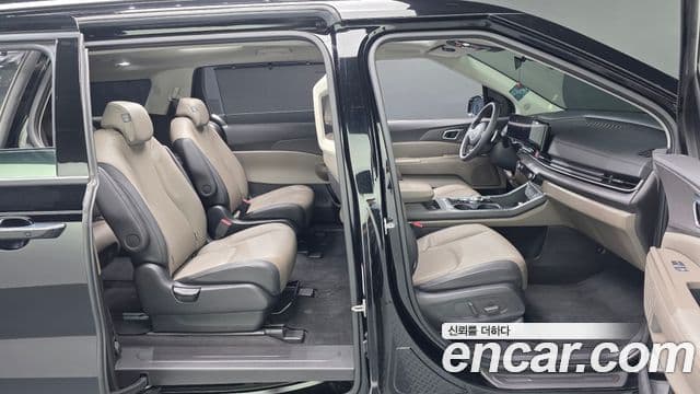 Kia Carnival 2024 — Şəkil 20/35