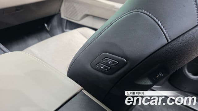 Kia Carnival 2024 — Şəkil 34/35