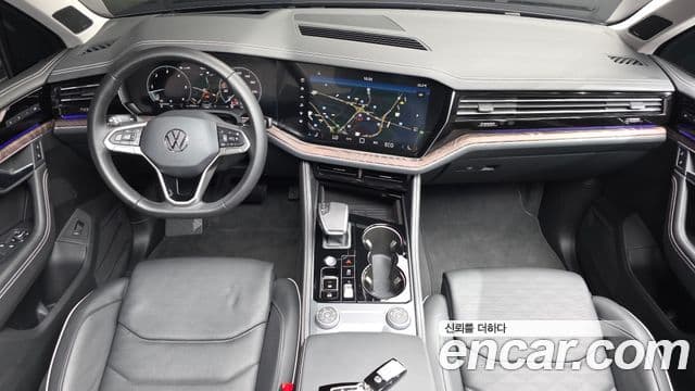 Volkswagen Touareg 2025 — Photo 38/41