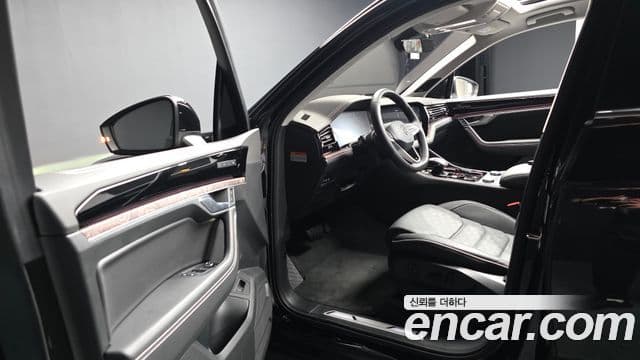 Volkswagen Touareg 2025 — Photo 17/41