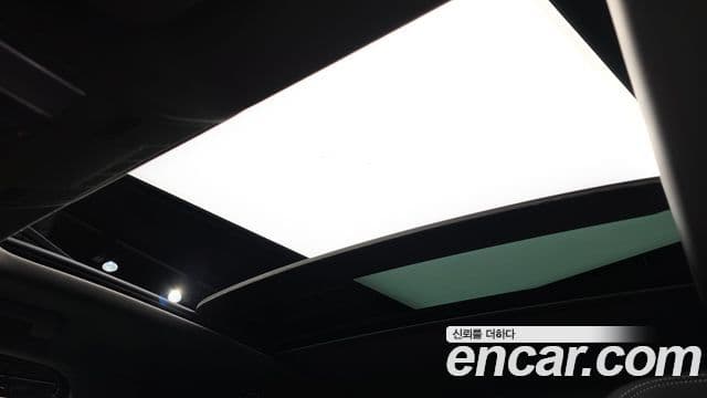 Volkswagen Touareg 2025 — Photo 2/41