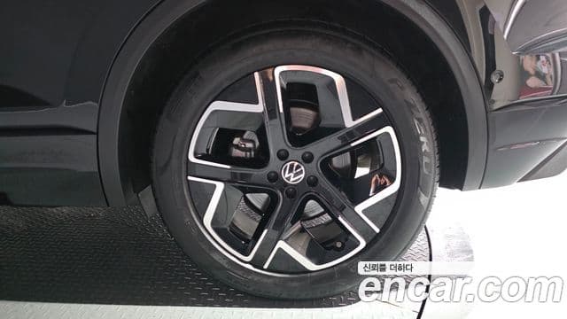 Volkswagen Touareg 2025 — Photo 13/41