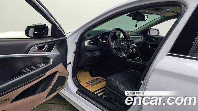 Genesis G70 2019 — Şəkil 8/20
