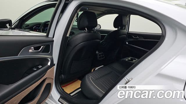 Genesis G70 2019 — Şəkil 9/20