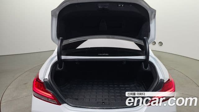Genesis G70 2019 — Şəkil 19/20