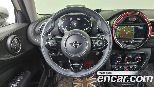 Mini Cooper S Clubman 2020 — Фото 12/20