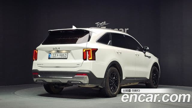 Kia Sorento 2024 — Фото 2/20