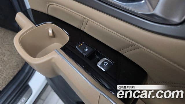Kia Sorento 2024 — Фото 18/20