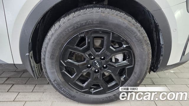 Kia Sorento 2024 — ფოტო 17/35