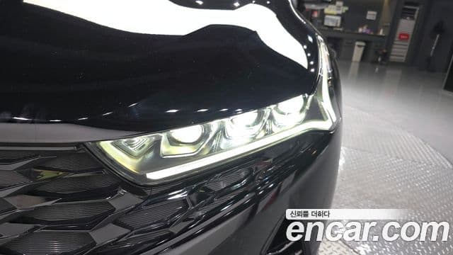 Kia K5 2023 — Photo 8/31