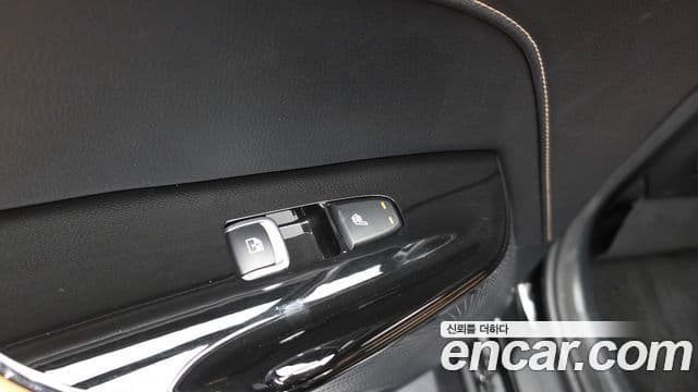 Kia K5 2023 — Photo 24/31