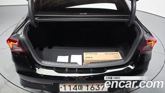Kia K5 2023 — Photo 27/31