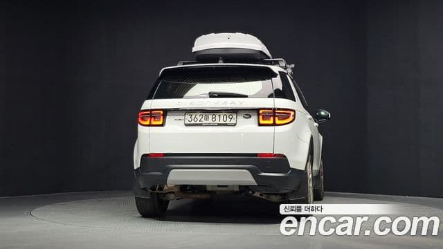 Land Rover Discovery Sport 2020 — Фото 4/20