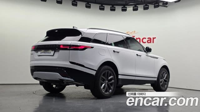 Land Rover Range Rover Velar 2026 — Фото 2/20