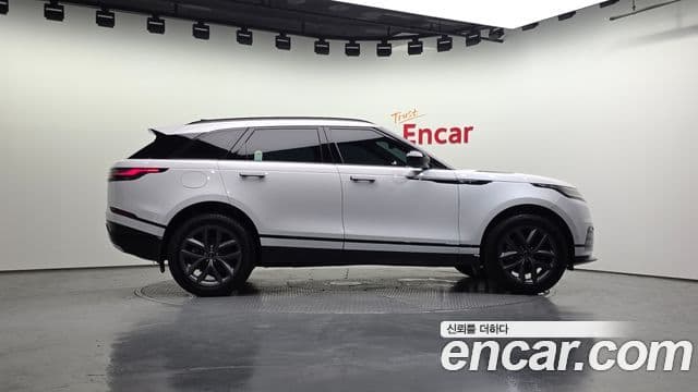 Land Rover Range Rover Velar 2026 — Фото 5/20