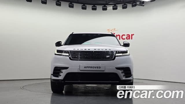 Land Rover Range Rover Velar 2026 — Фото 7/20