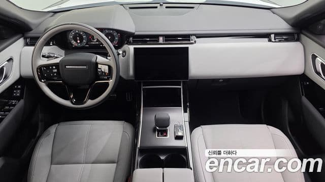 Land Rover Range Rover Velar 2026 — Фото 9/20