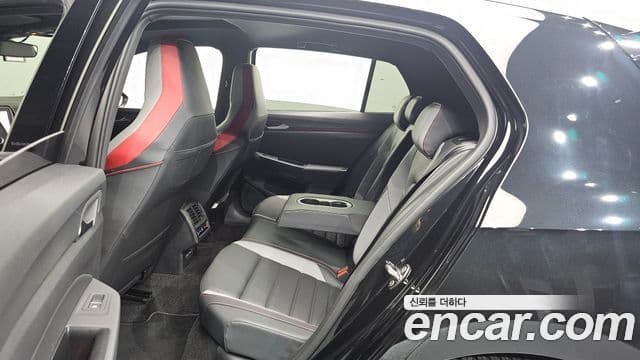 Volkswagen Golf 2024 — Photo 19/20