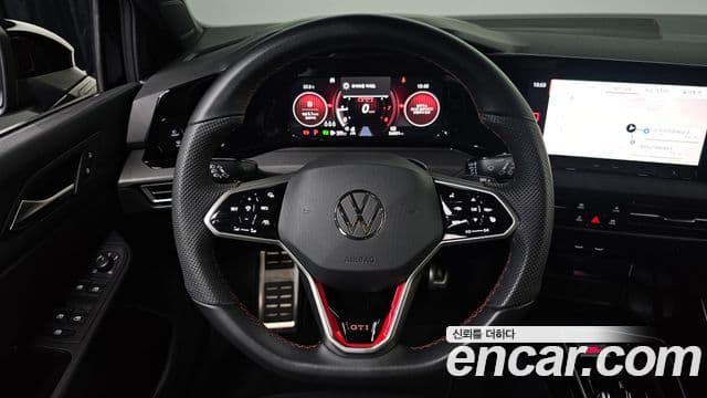 Volkswagen Golf 2024 — Photo 12/20