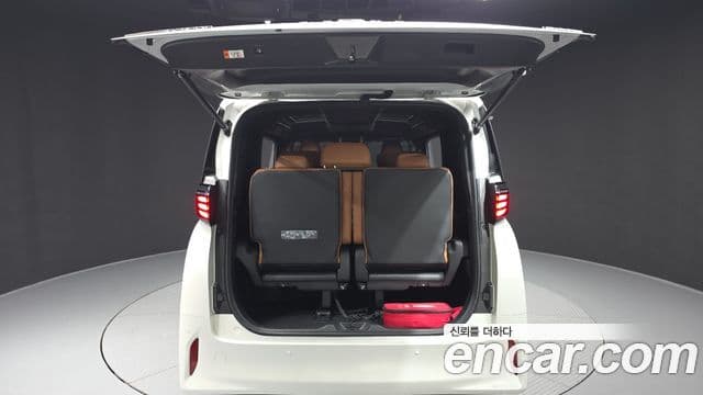 Toyota Alphard 2025 — Фото 20/20