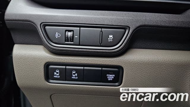 Kia Carnival 2025 — Фото 17/20