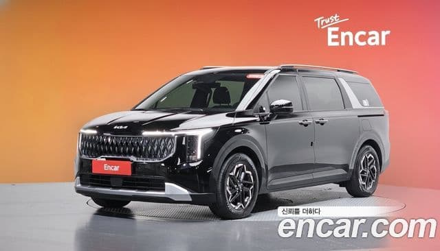 Kia Carnival 2025 — Фото 1/20