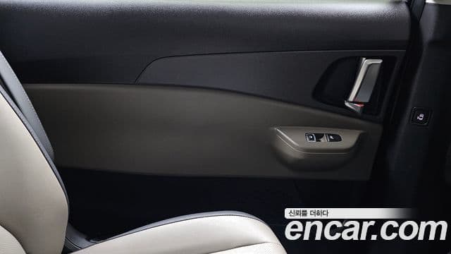 Kia Carnival 2025 — Şəkil 12/31