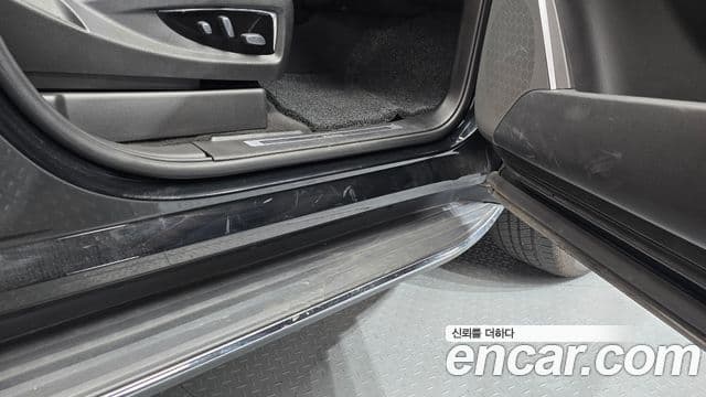 Cadillac Escalade 2018 — Photo 32/36