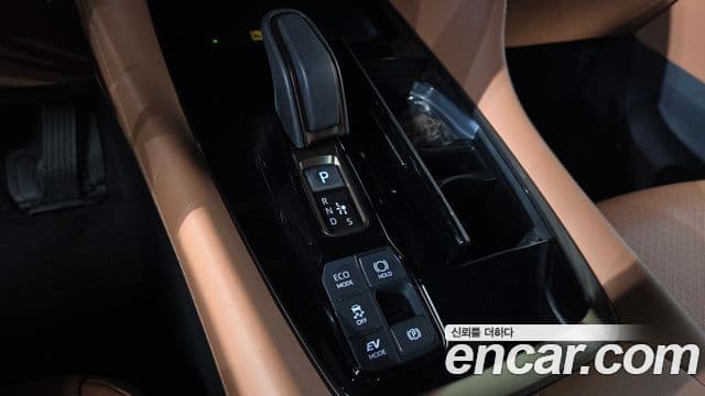 Toyota Alphard 2023 — Фото 7/20