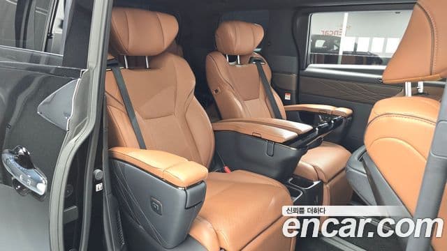 Toyota Alphard 2023 — Фото 11/20