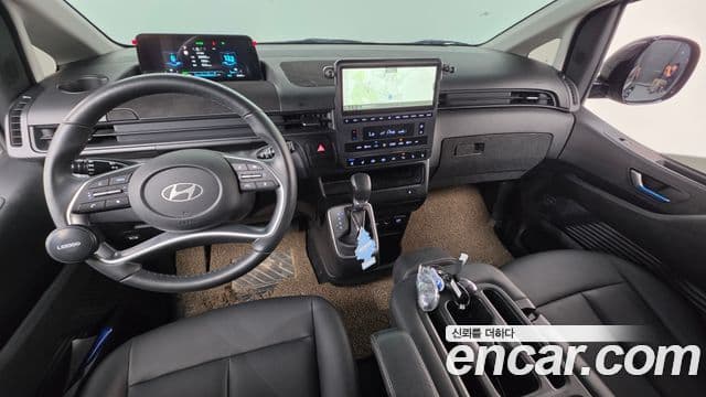 Hyundai Staria 2025 — Фото 7/20
