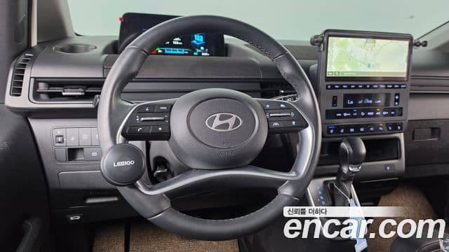 Hyundai Staria 2025 — Фото 14/20
