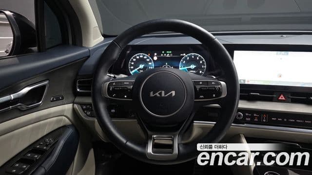 Kia Sportage 2024 — Фото 13/20