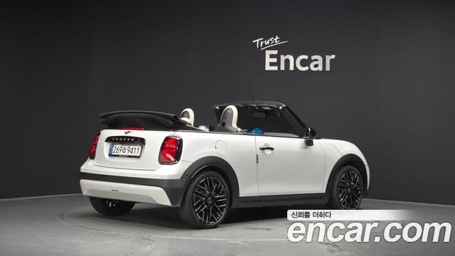 Mini Cooper S Convertible 2025 — Фото 2/20