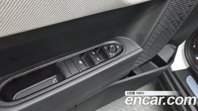 Mini Cooper S Convertible 2025 — ფოტო 21/32