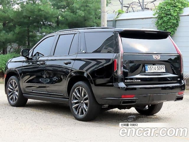 Cadillac Escalade 2021 — ფოტო 7/20
