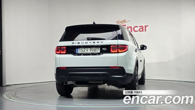 Land Rover Discovery Sport 2020 — Фото 4/20