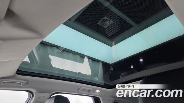 Land Rover Discovery Sport 2020 — Фото 18/20