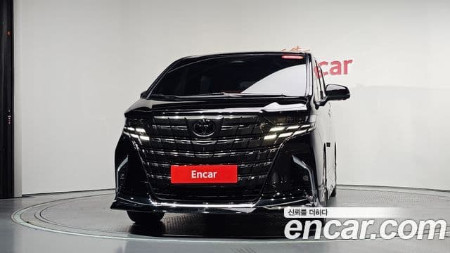 Toyota Alphard 2023 — Фото 3/20