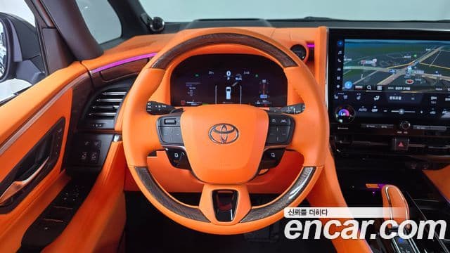 Toyota Alphard 2023 — Фото 13/20