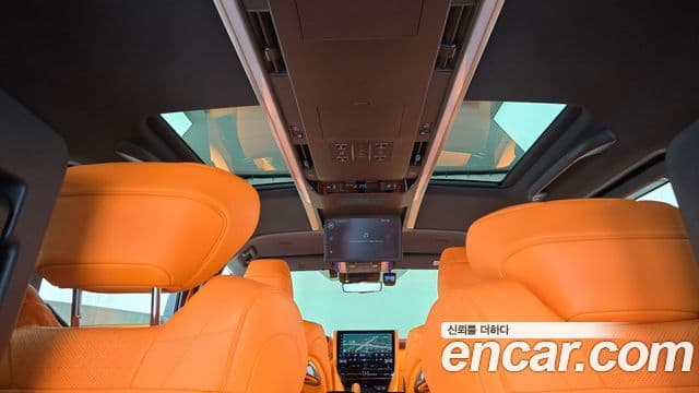 Toyota Alphard 2023 — Фото 17/20