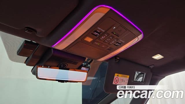 Toyota Alphard 2023 — ფოტო 16/38