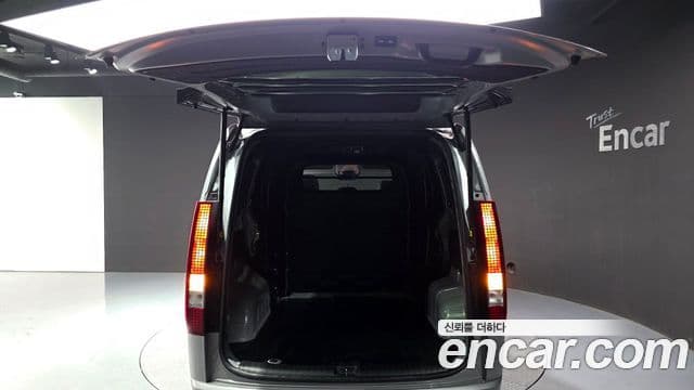 Hyundai Staria 2025 — Фото 18/20
